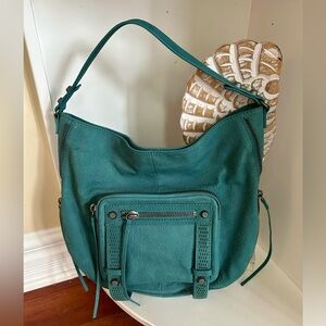 She-Lo Luxe Vegan Handbag!